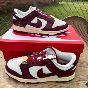 Nike dunk low women’s sz 8.5